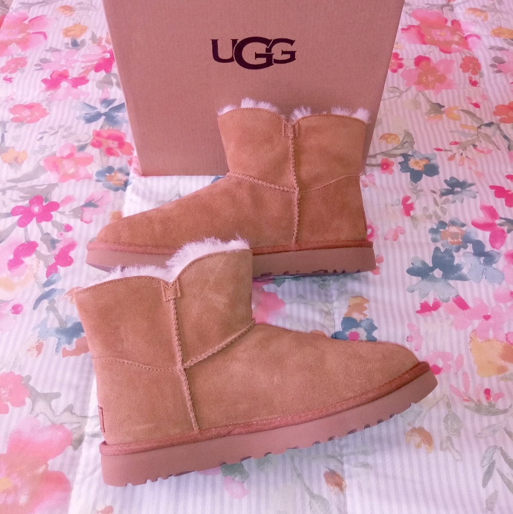 UGG Mini Bailey Fluffy Buckle Boots - Picture 10 of 10